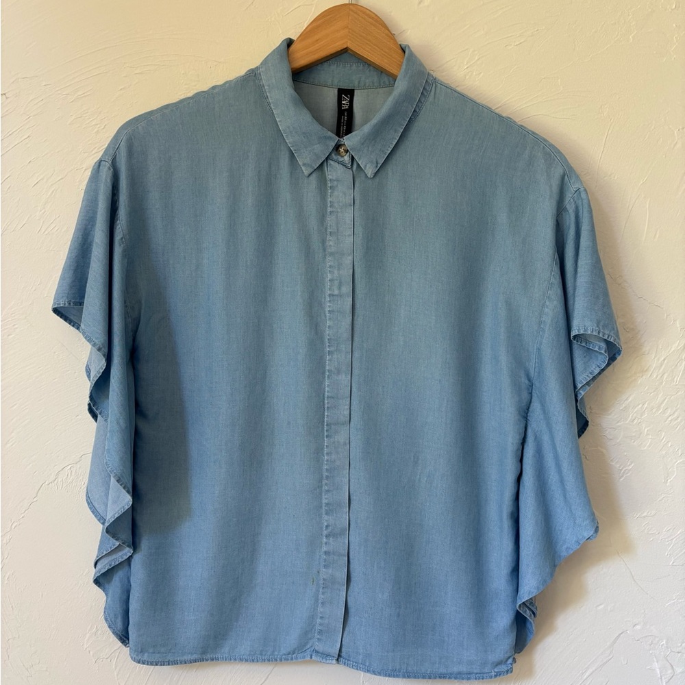 Zara Pale Blue Short Sleeve Button-Down Shirt